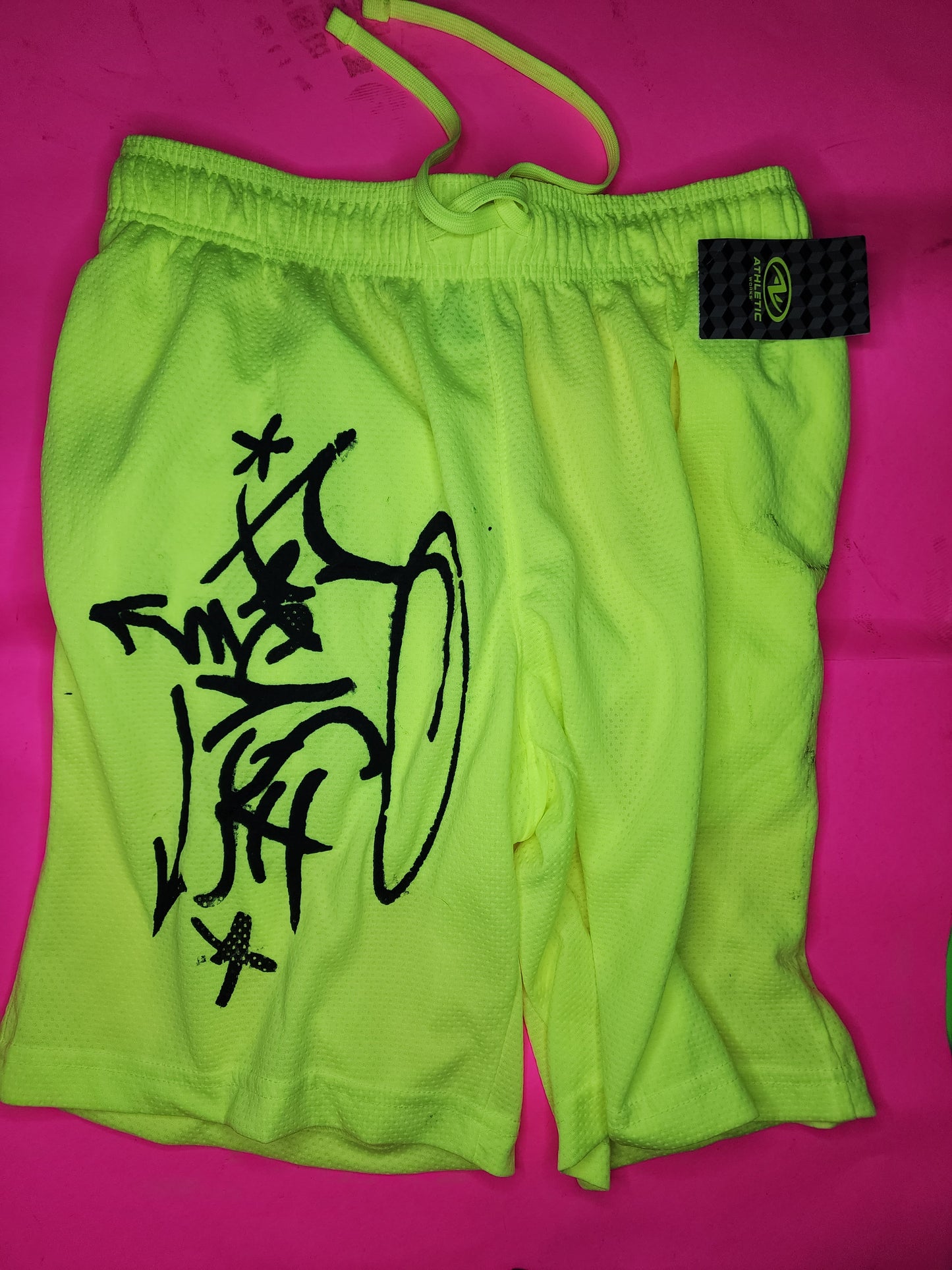 FACADE tag hand printed athletic shorts